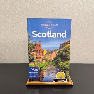 Lonely Planet Scotland Travel Guide